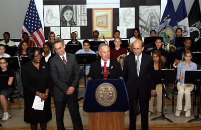 Mayor Bloomberg and Schools Chancellor Klein unveiling ArtsCount in 2007 (Image courtesy of NYC.gov)