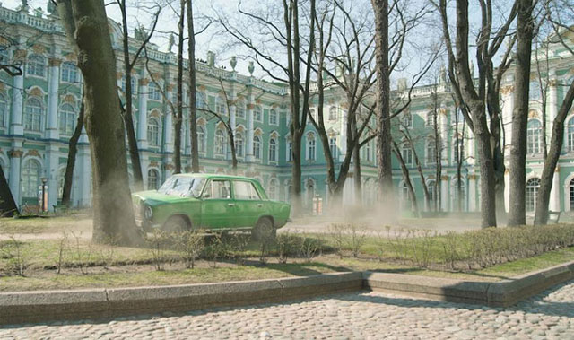 Artist Francis Alÿs crashed a car into a tree in a Hermitage courtyard for his Manifesta project “Lada Kopeika.”
