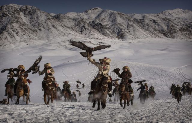 Kevin Frayer, Winner, Professional, Environment, 2016 for the series "Eagle Hunters of Western China"